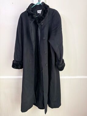 Vintage Designer 100% Pure Wool Coat